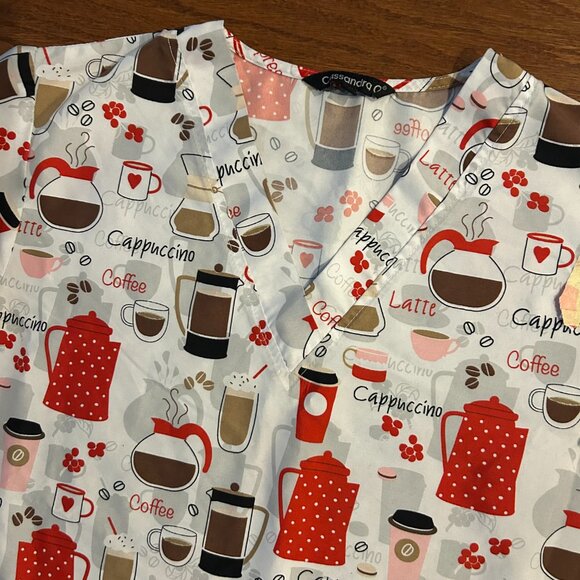 LOVE YOU LATTE Scrub Top Ladies  V-Neck 2 Pocket Scrub Top Size Small Coffee - Picture 6 of 11